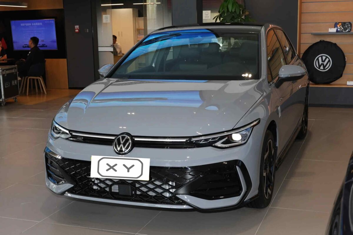 Volkswagen Golf A8 grey