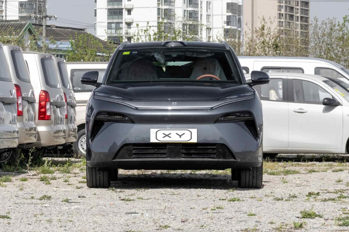 BYD TANG L EV