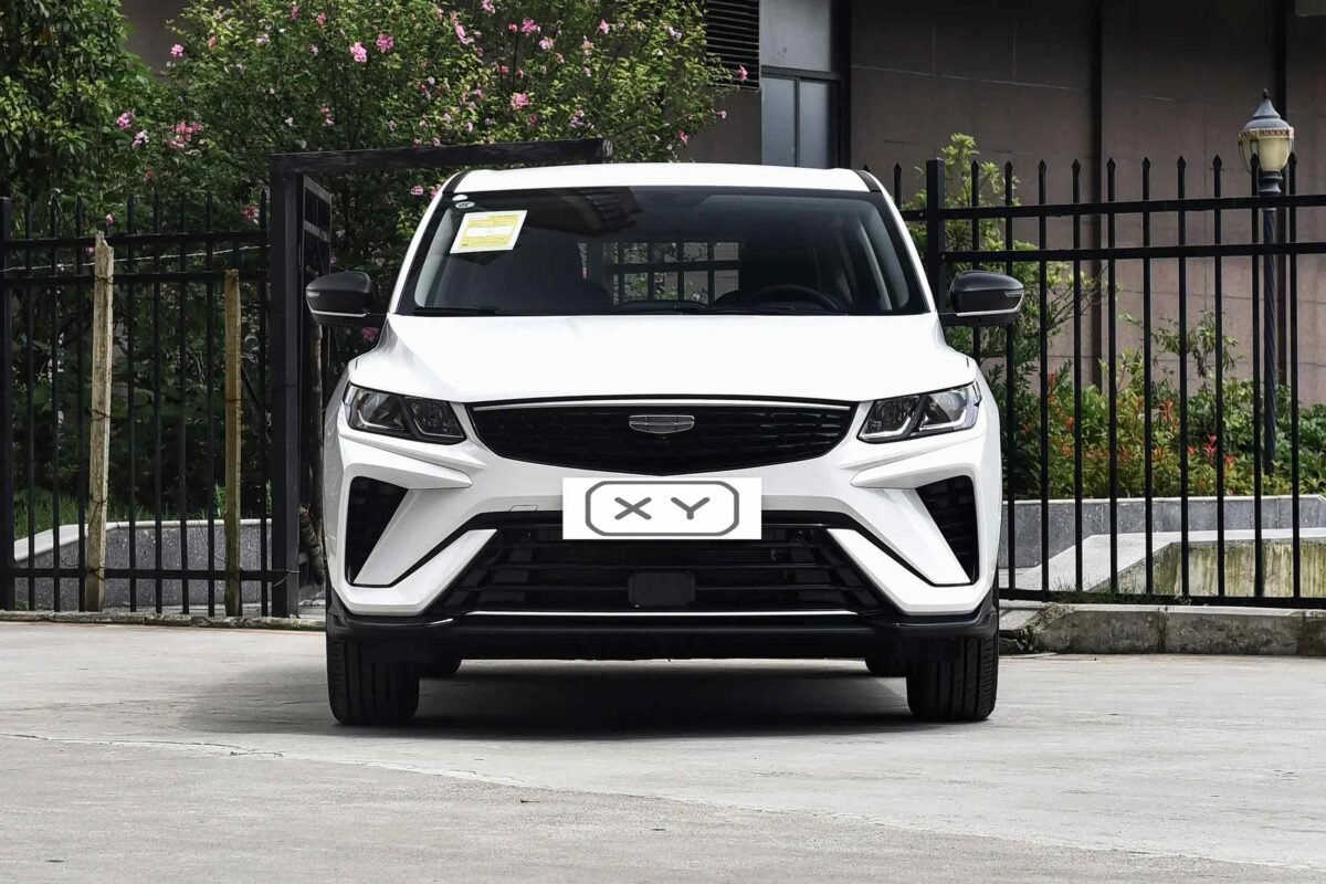 Geely Coolray Lightning White