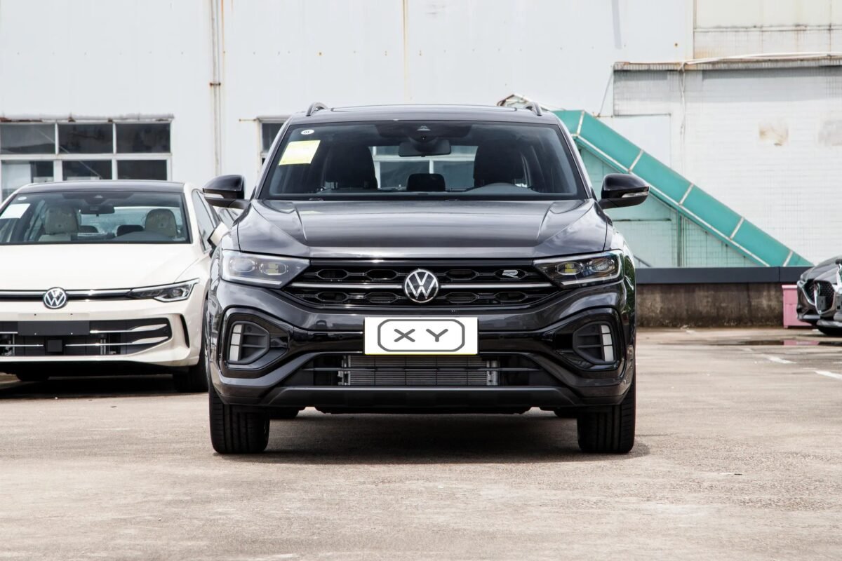 Volkswagen T-ROC black