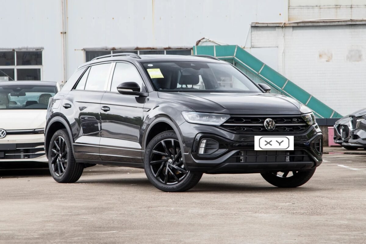 Volkswagen T-ROC black