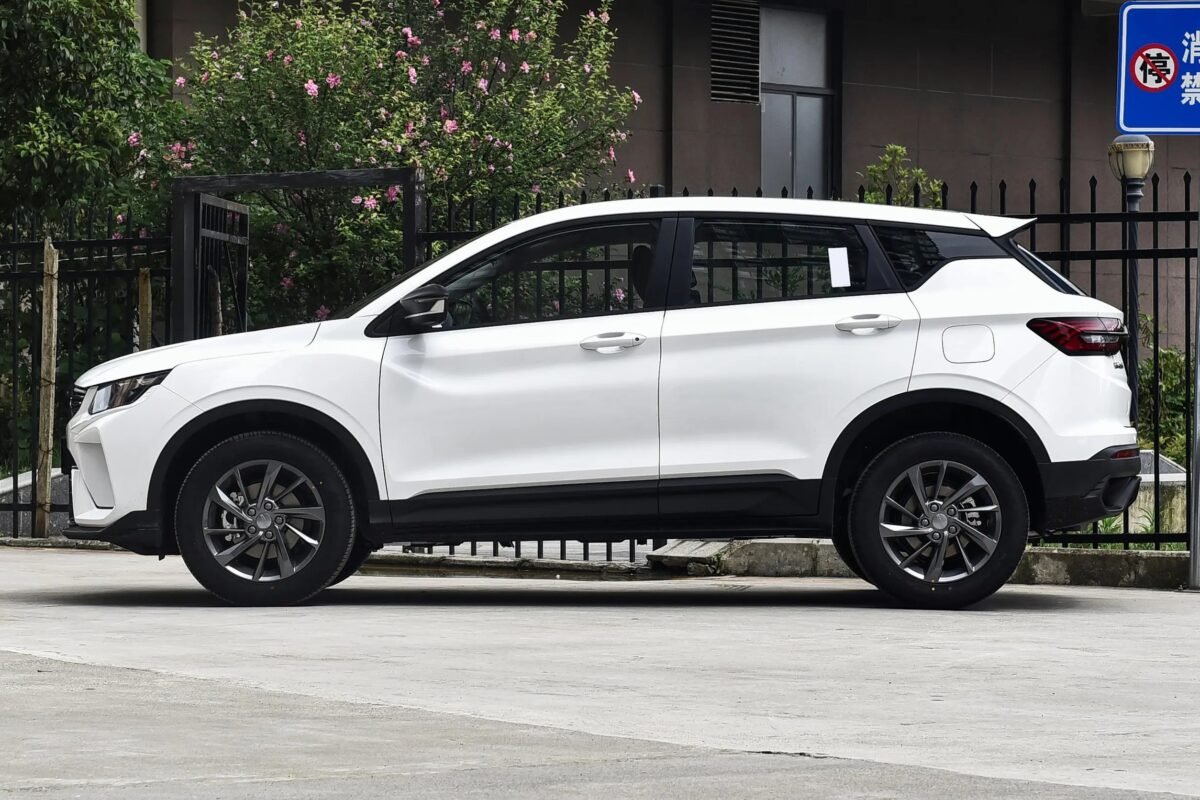 Geely Coolray Lightning White