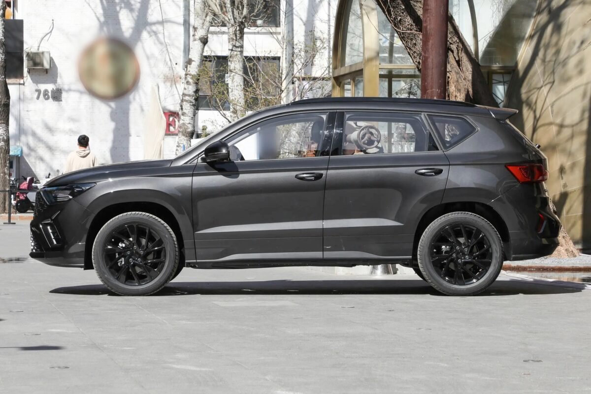 Volkswagen Jetta VS5 black
