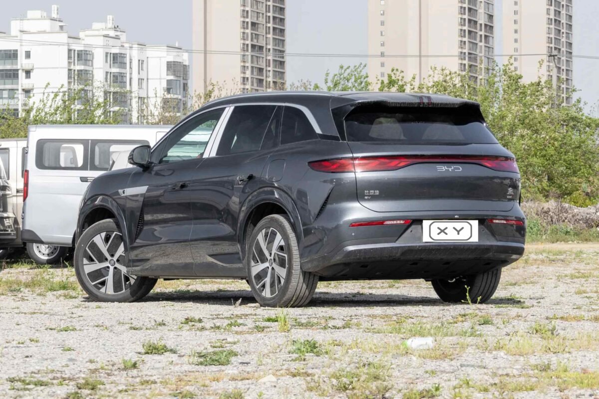 BYD TANG L EV