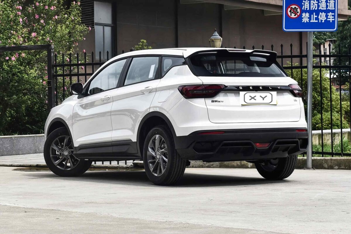 Geely Coolray Lightning White