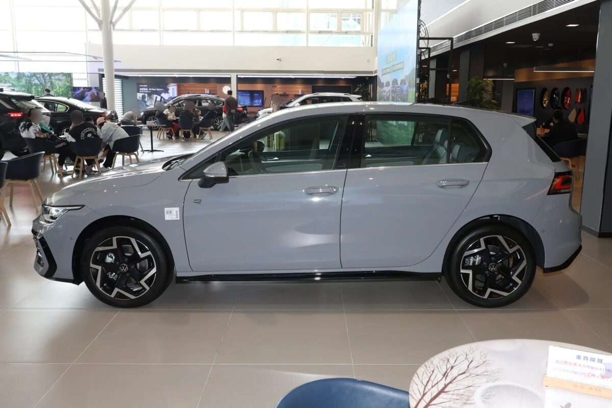 Volkswagen Golf A8 grey