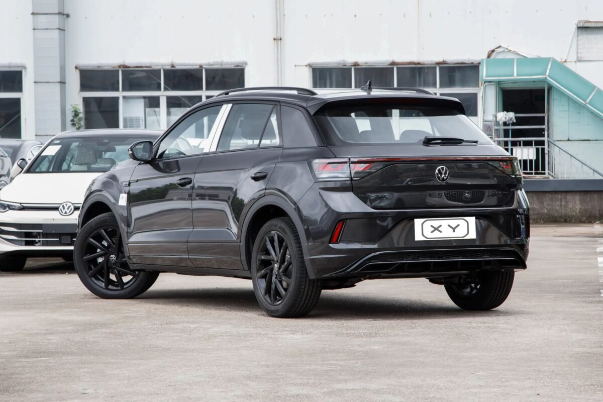 Volkswagen T-ROC black