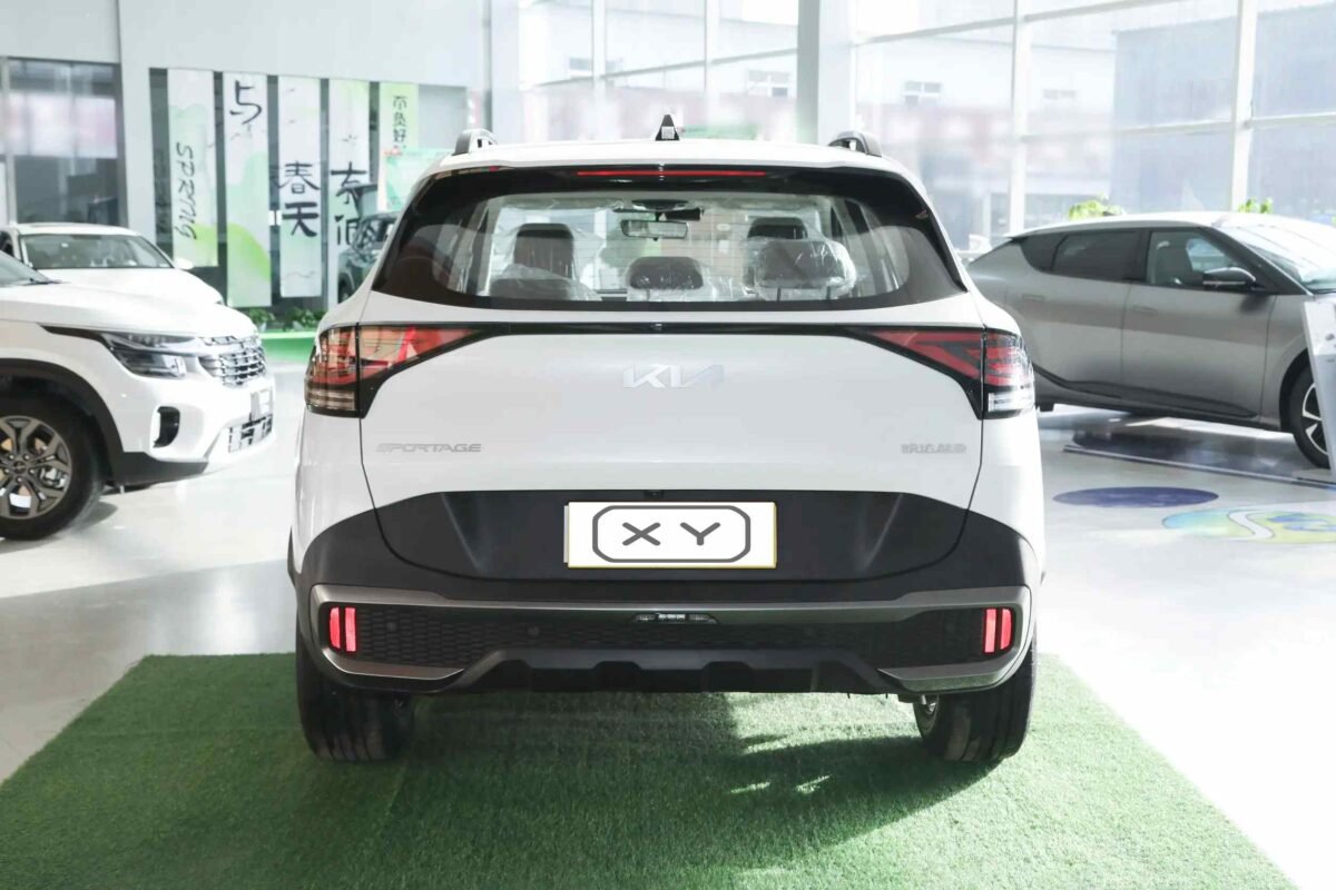 KIA Sportage White