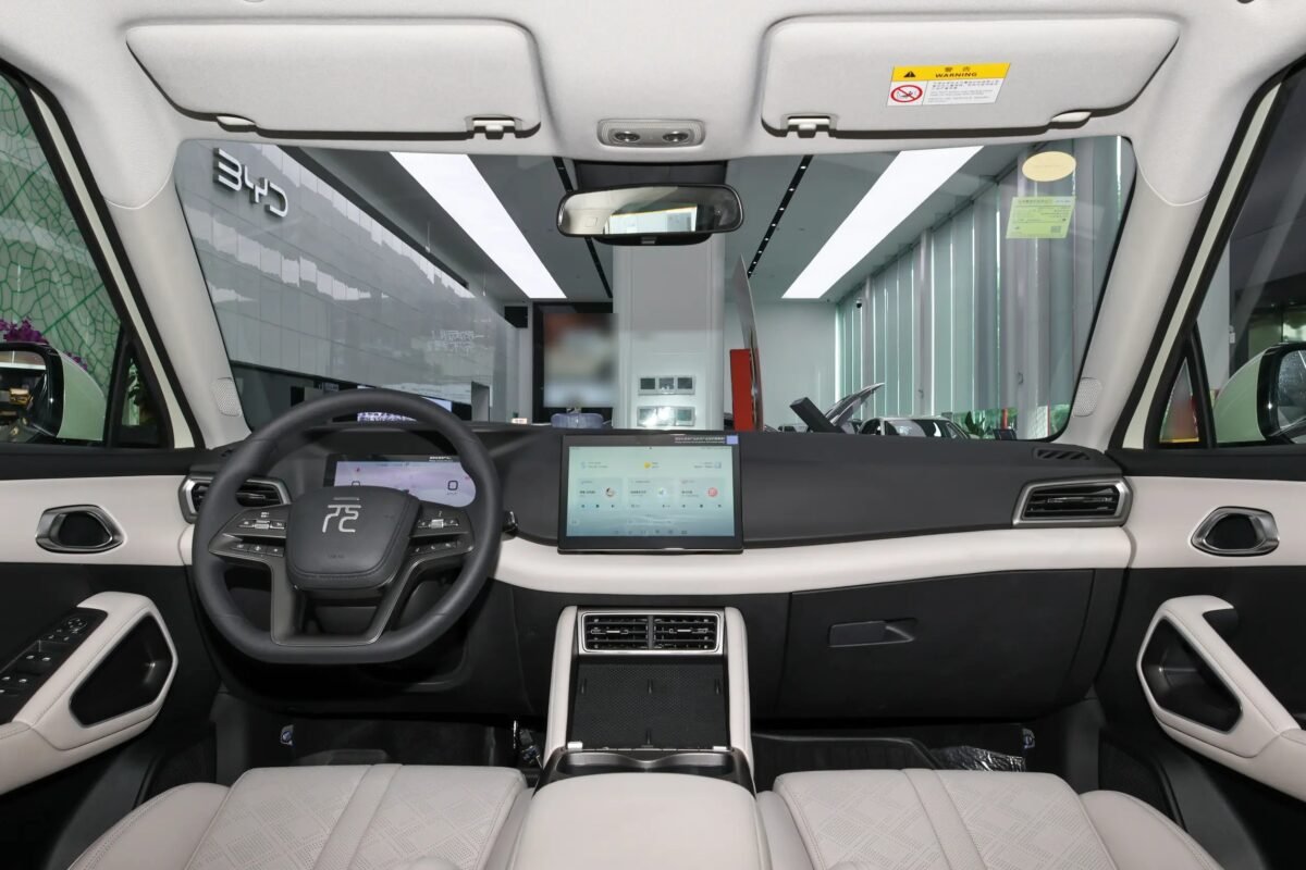BYD Yuan UP 301KM
