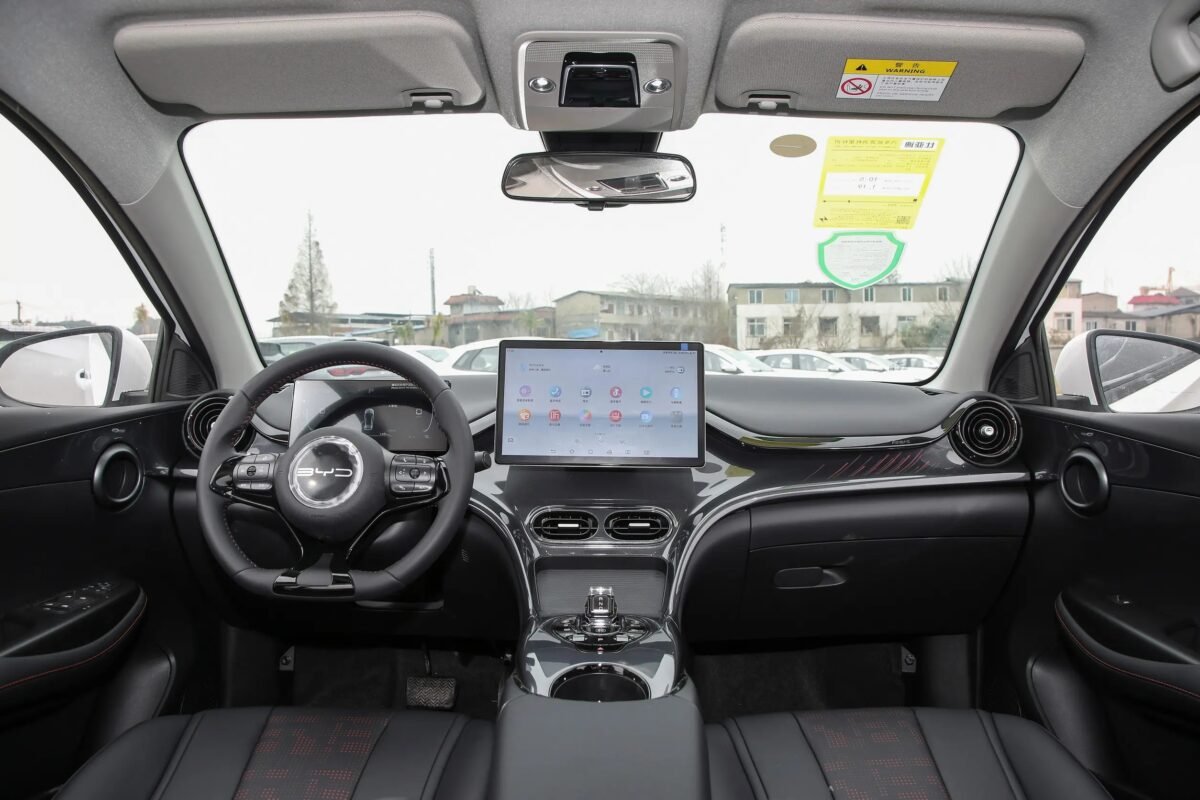 BYD E2