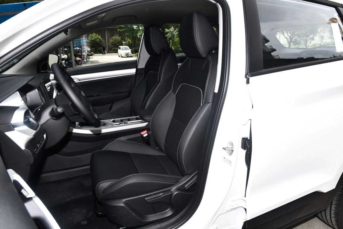 Geely Coolray Thunderbolt gray