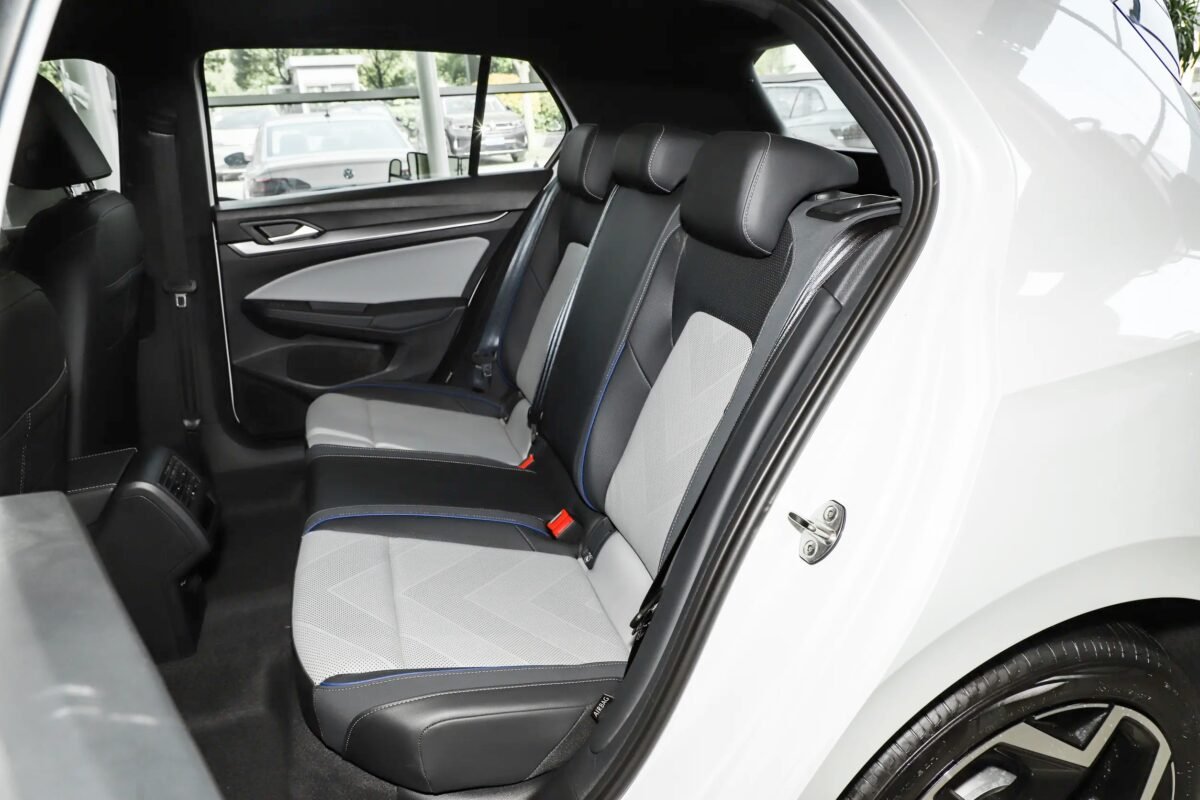 Volkswagen Golf A8 grey